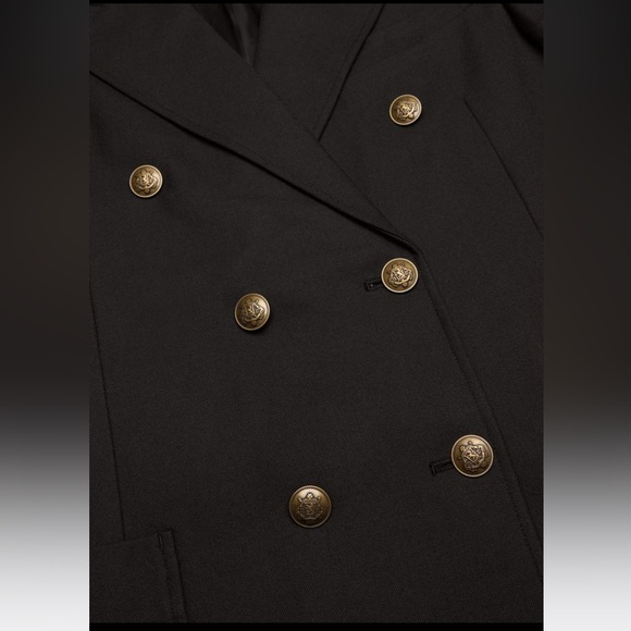 Allegro Blazer
Double-breasted relaxed twill blazer - Picture 2 of 12